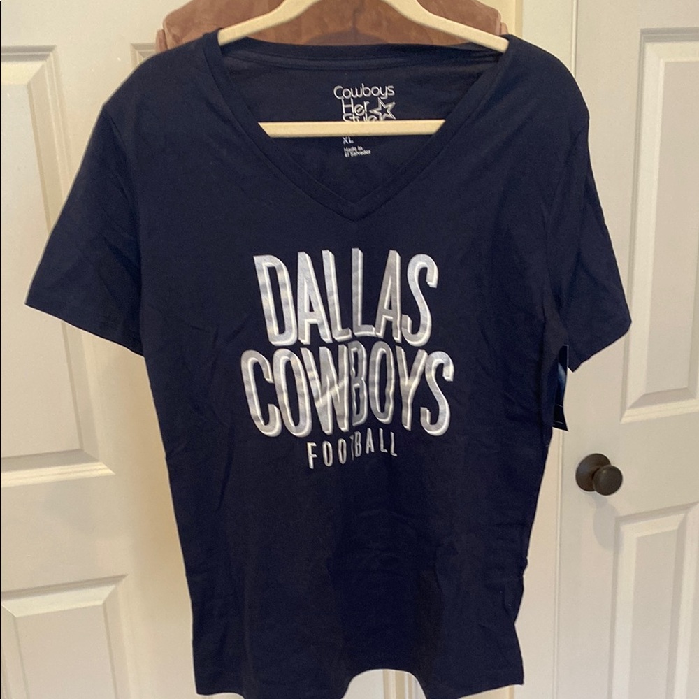 NWT Dallas Cowboys woman’s tee